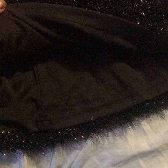 Skirt- never worn - Picture 4 of 4